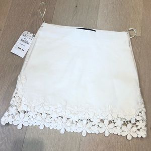 Zara White Lace Hem Mini Skirt